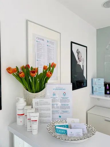 Estelle Klinika Piękna – Salon Kosmetyczny | Mani pedi – jednoczesny manicure i pedicure | Łódź